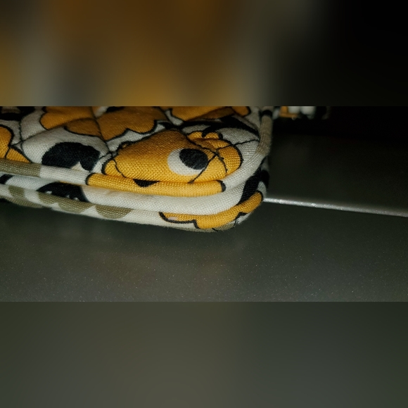 Vera Bradley Go Wild Wristlet EUC - Picture 5 of 7